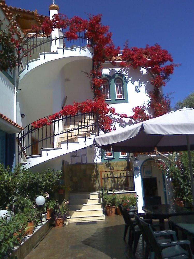 Villa Contessa Apartments "By Checkin" Malia  Exterior photo